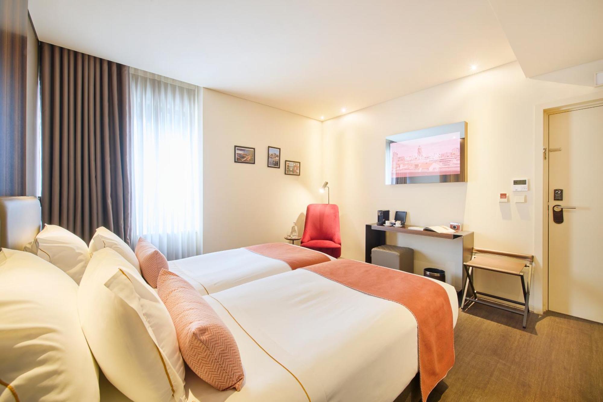 Hotel Moon & Sun 4*