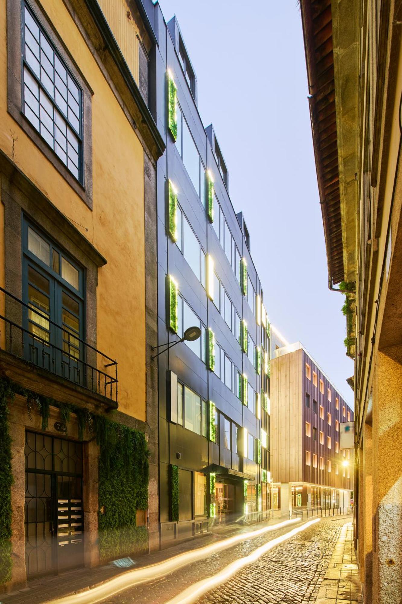 Moon & Sun Hotel 4*